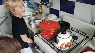 ДЕТИ И ЧАЙНИК