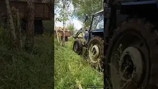 тракторист красавчик #automobile #auto #покатушки #shorts #tiktok #трактор #газон #offroad #мтз