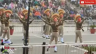 Wagha Border evening Praide. वाहगा बॉर्डर साम की प्रेड। cheap guide & car ke liye description dekhe