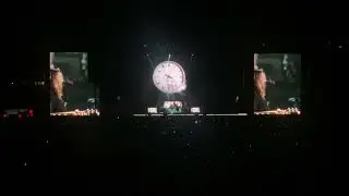 "November Rain", "Black Bird" (The Beatles) & "Patience - @gunsnroses 29/11/2022 Adelaide Oval