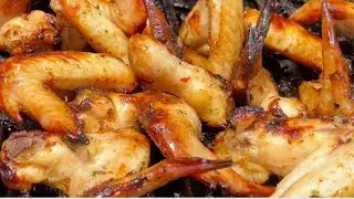 Simple Recipe for Delicious Grilled Chicken Wings/Cong Thuc Lam Canh Ga Nuong BBQ