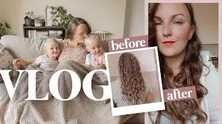 DAY IN THE LIFE, mom of 3 – REAL TALK: Curly girl method, debt, home décor & Tik Tok ROBE CURLS