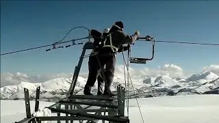 Turkish linesmen high voltage