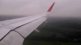 Посадка в сильный дождь Шереметьево