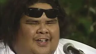 Israel "IZ" Kamakawiwoʻole - "Kamalani" Live