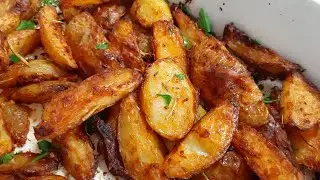 Young potatoes from the oven - melt in your mouth
