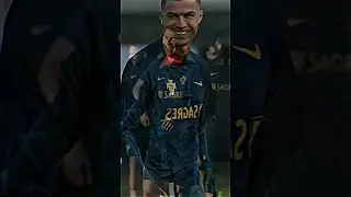senyuman nya itu loh bang #golronaldo #ronaldo #pemain #ronaldoronaldo #realmadrid #soccerplayer