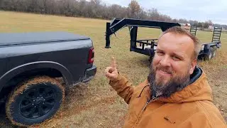 Is a Tri-Fold Bed Cover Compatible with a Gooseneck Trailer?