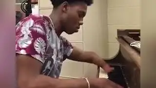 Teen Born With Four Fingers Plays Original Song on Piano