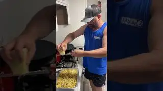 Cooking on the Houseboat! #tritip #tortellini #caesarsalad 🏠🚤👨‍🍳