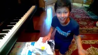 [REUPLOAD]A Silly Little Unboxing Video (Face Reveal??)