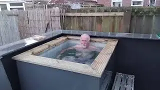 ICE BATH TO CLEAR THE MIND