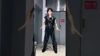【TNT时代少年团 宋亚轩】小宋老师在做什么 之 摇摇晃晃😘