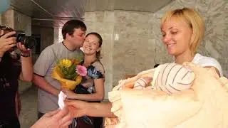 Выписка Филечки из роддома