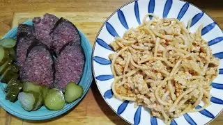 АСМР ИТИНГ 😋 МАКАРОНЫ ПО-ФЛОТСКИ👍КОЛБАСКА И 🥒 ОГУРЧИКИ 😋