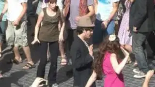 Marsh Dondurma Flash Mob -'פלאש מוב' מארש דונדורמה בירושלים