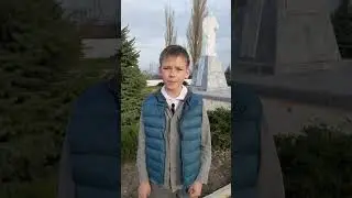 стихотворение Иосифа Уткина "Ты пишешь письмо" исполняет Иван Дубровский