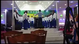 chochardi kimbuala 1 à la paroisse la borne de : une excellente prestation le secret d'offrir