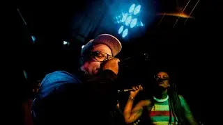 Essa é Pra Tocar no Baile  (Ao Vivo Leão Etiope) - Zé Bigode Orquestra + Bnegão