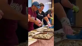 He’s the US oyster-shucking champ. But how fast can he shuck North Carolina oysters? #shorts