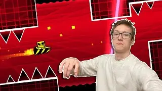 Интересно....... что же я буду проходить в этом новом видео по Geometry dash????