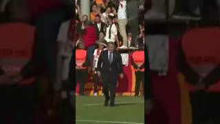 Galatasaray Taraftarından Dursun Özbek'e Destek 