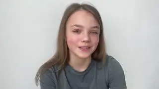 Мария Абрамова, визитка 2022, агент Светлана Владек