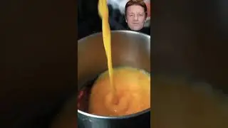 Gordon Ramsay Vs Jamie Oliver Scrambled Egg Recipe🥚🍳 (Who Copied Who) 