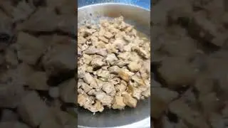Laptrip yung Background ko 😂🤣 Yummy Tokwa't Baboy w/ Tausi #shorts