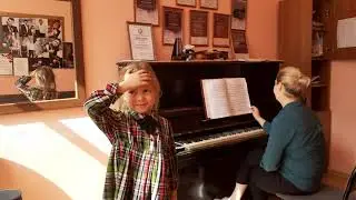 Маленькие скрипачи. Камилла 6 лет.