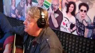 Mircea Vintila - Un om pe niste scari ( Live @ Radio Prahova 99.2 FM)