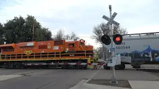 CFNR 2402 Davis/Woodland Job North - 5th St. Railroad Crossing, Davis CA - Many Time Out Activations