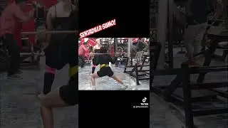 Madre e Hija! Entrenando abductor! #squatsworkout #fitgirl #momfit #glutesworkout #glutes #momfit