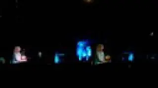 ♫ Avril Lavigne - Losing Grip Live in KL, Malaysia ♫
