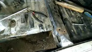 #1 Mitsubishi pajero mini, ремонт, ремонт порогов из профильной трубы и днища.