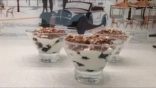 Десерт "Чернослив с грецкими орехами в сметане"