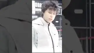 Вырос мальчик. 