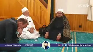 Afghan Qari reciting Quran in Turkey - Beautiful voice 2019