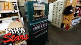 Chum's SUPER SWEET DEAL for 1940s Candy Machine (Season 18) | Pawn Stars
