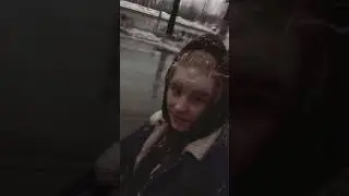 Подумал о тебе пошел снег.