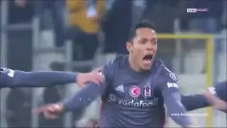 Türkiye'de oynamış en iyi yabancı sol bekler..