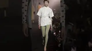 С чем носить цветные лосины этой весной