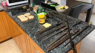 🇦🇺 Using bayonets to spread Vegemite on my sandwich ( 1094 Subscriber special ) (POV)
