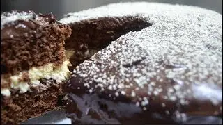 עוגת שוקולד חלומית! רכה , עסיסית עם קרם וניל | פשוט וטעים עם מיכל 🍰