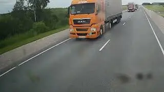 как мотылёк на лобовом, так же чайник под тягочём!!