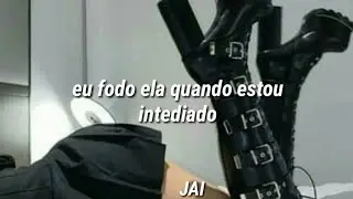 Recomendo não ouvir essa música perto da sua professora de inglês  (+18)