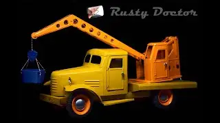 Restoration of the Soviet toy ZIS truck crane