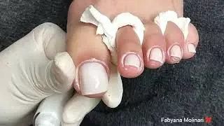 A nail polish mix for a perfect, streak-free white.