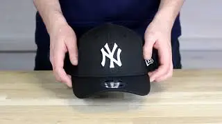 New Era New York Yankees Stretch Snap 9Fifty Cap in Black