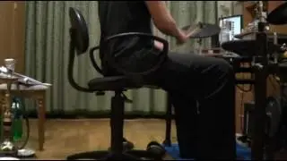 Будни начинающего барабанщика :)